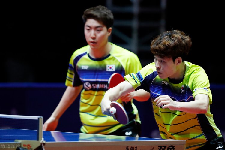 试图压制对 试图压制对