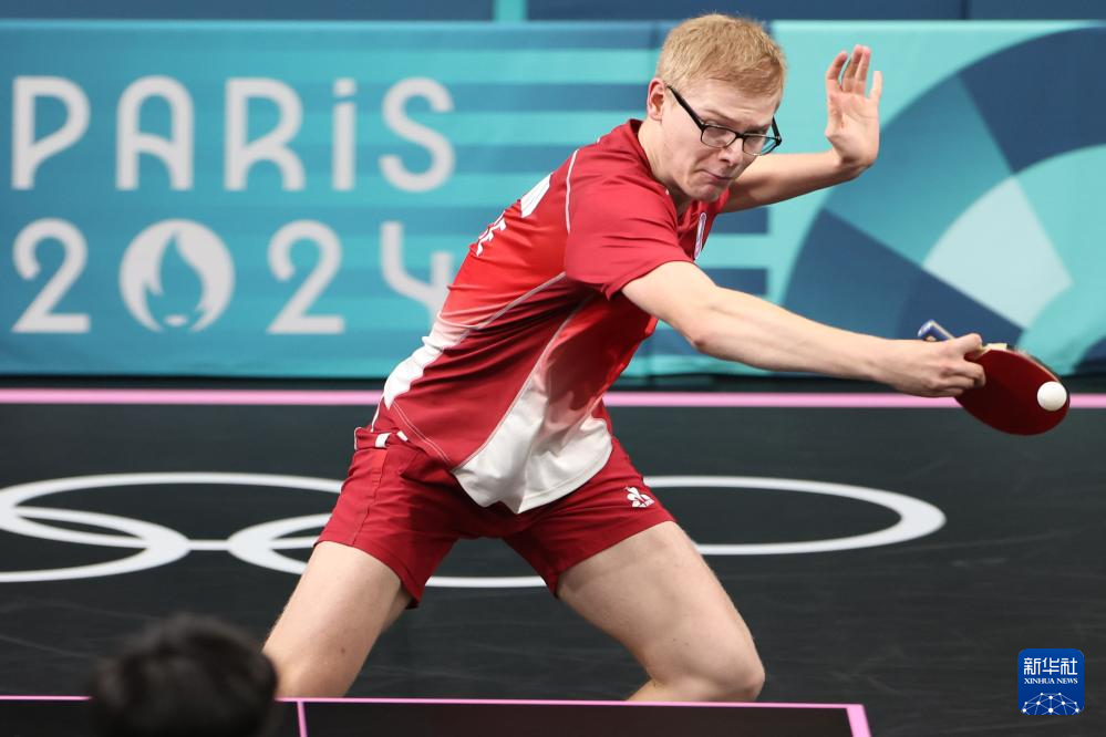 荣韵走出开 荣韵走出开